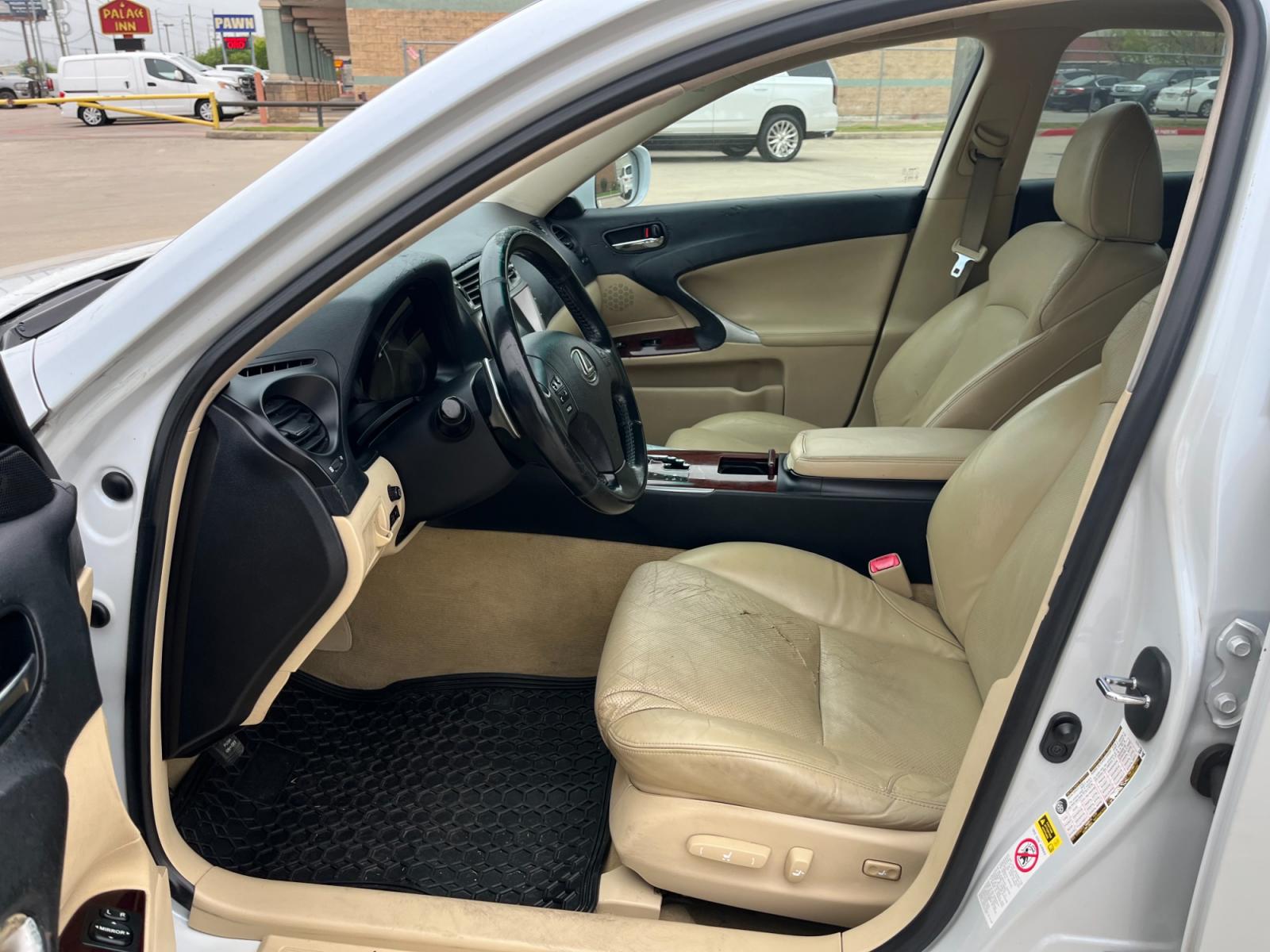 2008 white /TAN Lexus IS IS 250 6-Speed Manual (JTHBK262285) with an 2.5L V6 24V DOHC engine, 6-Speed Manual Overdrive transmission, located at 14700 Tomball Parkway 249, Houston, TX, 77086, (281) 444-2200, 29.928619, -95.504074 - Photo #8